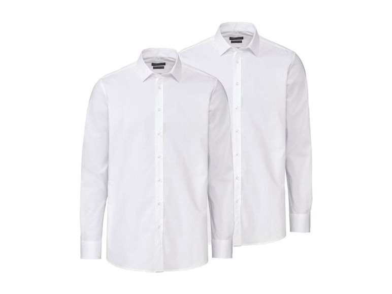 Zwei weiße Hemden mit langen Ärmeln.