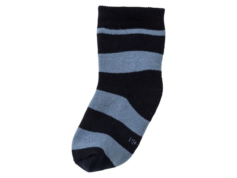 Eine blaue und schwarze gestreifte Socke.