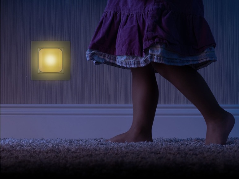 Gehe zu Vollbildansicht: Reer 2in1 Nachtlicht »SleepLight«, 2 Helligkeitsstufen, Steckdosenlicht und Schlummerlicht - Bild 4