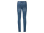 Eine blaue Skinny Jeans für Damen.