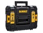 Schwarzer Dewalt Werkzeugkoffer mit einer 18V Lithium-Ionen Schleifmaschine