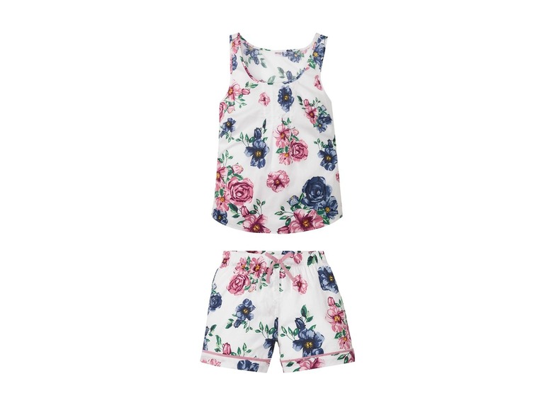 Ein weißer Pyjama mit Blumenmuster, bestehend aus einem Tanktop und Shorts.