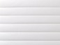 Weißer, strukturierter Stoff mit horizontalen Linien.