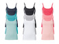 Drei Sets mit je vier Tanktops in verschiedenen Farben.
