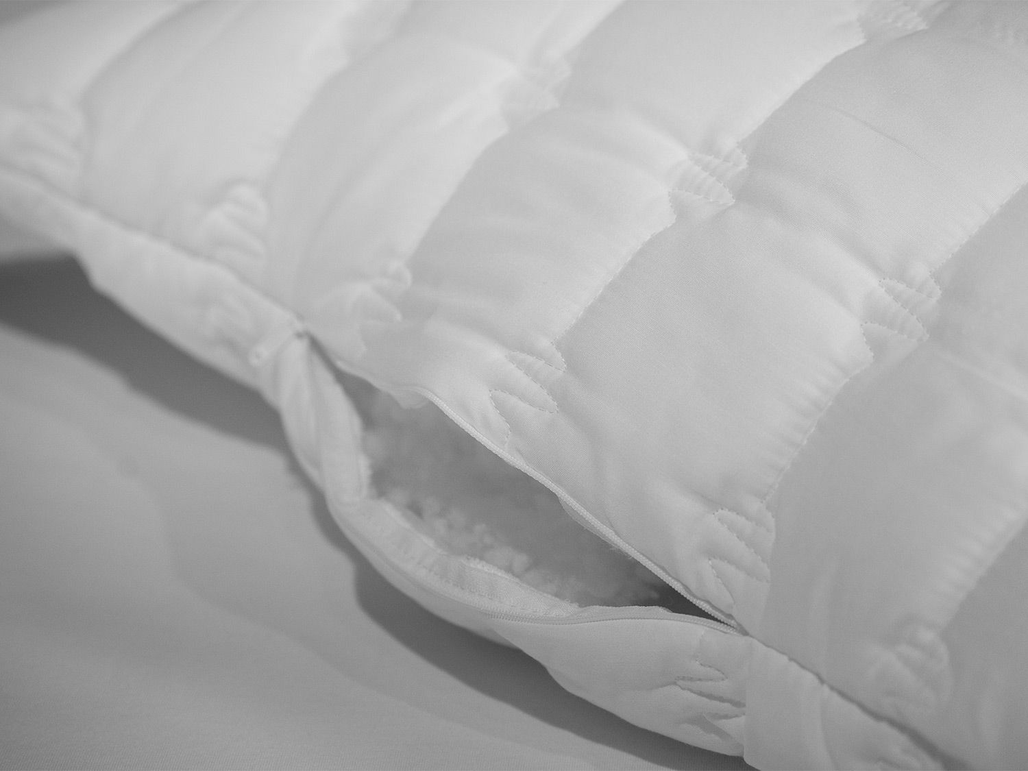 BECO Kopfkissen Medibett Cotton Soft, gesteppt (40 x 80 cm) – Bild 2 von 4