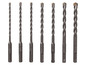 Ein Satz mit acht Bohrern für Beton.