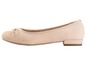 Beige Ballerinas mit Schleife.