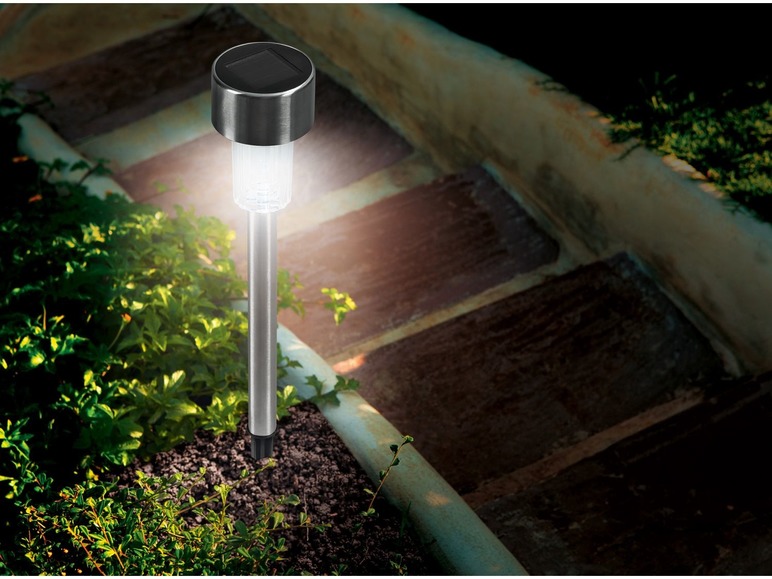 Gehe zu Vollbildansicht: LIVARNO LUX® LED Solarleuchte, 5 Stück, mit Erdspieß, kaltweißes Licht, Dämmerungssensor - Bild 2
