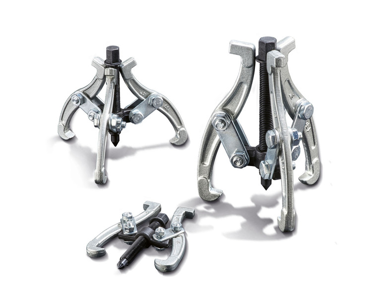 Drei Abzieher, zwei große und einer kleinen.