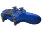 Ein blauer PlayStation 4 Controller.