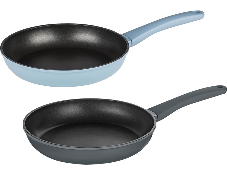 Zwei Pfannen mit blauem und grauem Griff.