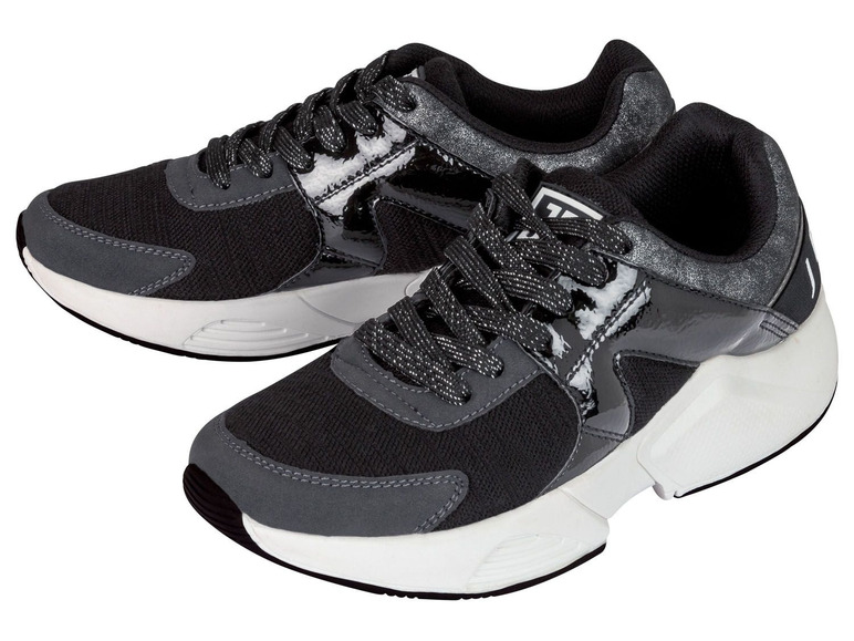 Schwarze Sneaker mit Glitzer und weißer Sohle