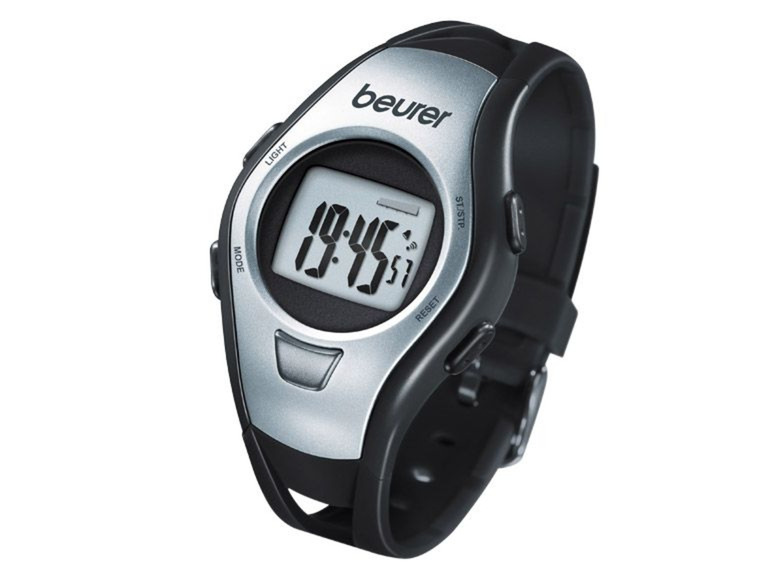 Eine Beurer Sportuhr mit digitalem Display.