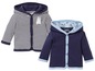 Zwei Baby-Hoodies, einer gestreift und einer unifarben, von Lupilu.