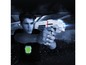 Ein Junge mit einer LaserX Laserpistole und einer Weste für Lasertag.