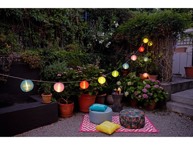 Gehe zu Vollbildansicht: MELINERA® LED Sommerlichterkette, mit 15 Lampions, 6-Stunden-Timer, Warmweiß - Bild 13