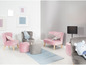 Rosa und graue Samt-Sessel mit Hocker in einem Kinderzimmer.