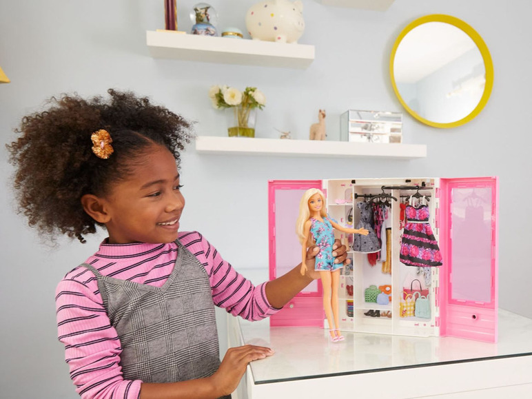 Gehe zu Vollbildansicht: Barbie Traum Kleiderschrank mit Puppe - Bild 6
