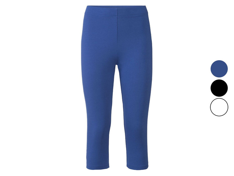 Blaue Capri-Leggings in verschiedenen Farben.