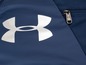 Ein dunkelblauer Under Armour Rucksack mit weißem Logo.