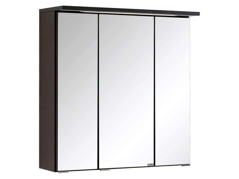 Ein dunkler, dreitüriger Spiegelschrank mit Beleuchtung.