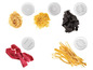 Pasta in verschiedenen Formen und Farben hergestellt