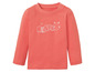 Rosa Baby-Langarmshirt mit Raupen-Motiv.