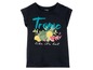 Schwarzes T-Shirt mit tropischem Frucht-Print und dem Schriftzug „Tropic like it's hot“.