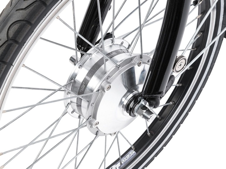 Nahaufnahme eines Hinterrads mit einem elektrischen Nabenmotor.