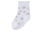 Weiße Socke mit grauen Herzen