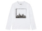 Weißes Langarmshirt mit einem Stadtmotiv.