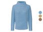 Ein blauer Pullover mit Rollkragen.