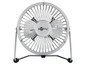 Ein silberner Goobay Tischventilator mit einem Metallgitter.