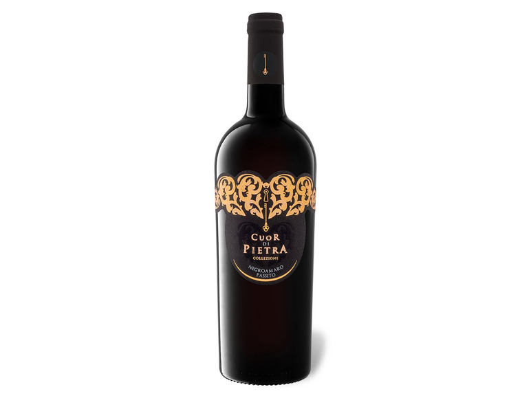 Gehe zu Vollbildansicht: Cuor di Pietra Negroamaro Passito Puglia IGT halbtrocken, Rotwein 2020 - Bild 1