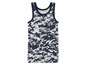 Ein Tanktop mit Camouflage-Muster.