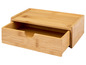Eine Holzkiste mit Schublade aus Bambus.