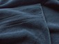 Zwei gefaltete blaue Handtücher.