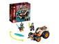 LEGO Ninjago Set mit Auto, Minifiguren und Zubehör.
