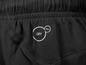 Schwarze Sport Shorts mit Puma Dry Cell Technologie.