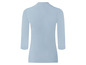 Ein hellblaues, langärmliges Shirt mit Rippenstruktur.