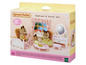 Sylvanian Families Schlafzimmer- und Schminktischset mit Bett, Spiegel und Zubehör.