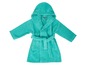 Ein türkisfarbener Bademantel mit Kapuze für Kinder.
