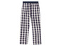 Blau-weiß karierte Pyjamahose.