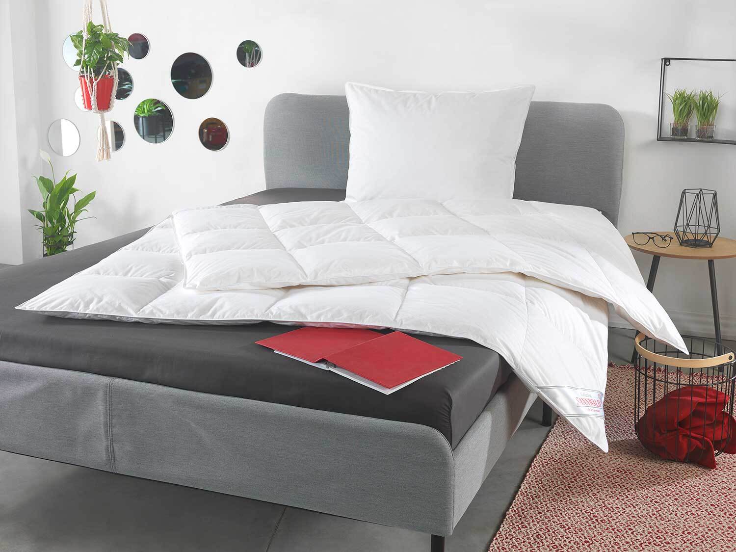 SANNWALD Premium Daunen-Kassettenbettdecke medium (155 X 220 CM) – Bild 2 von 4
