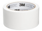 Eine Rolle 3M Klebeband in Weiß.