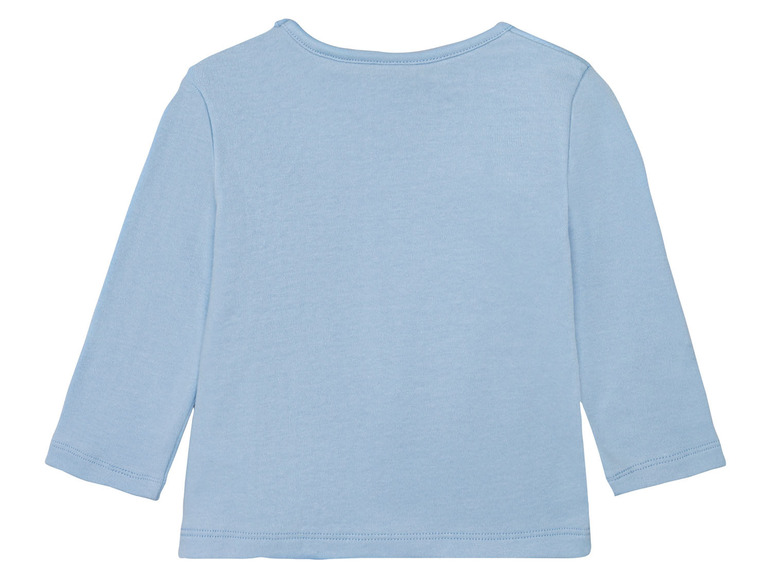 Ein hellblaues Langarmshirt für Babys.