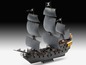 Ein detailliertes Modell der Black Pearl, einem Schiff aus den Pirates of the Caribbean-Filmen.