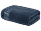 Ein dunkelblaues Handtuch mit weißen Streifen.