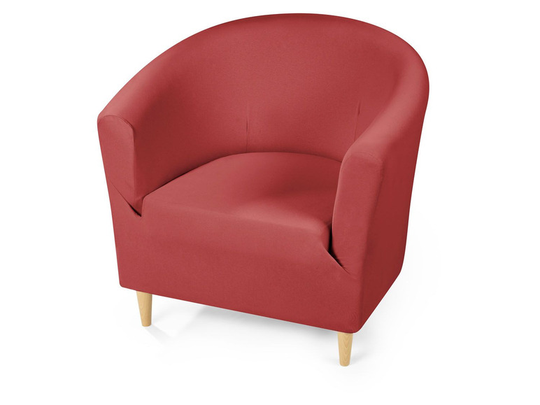 Ein roter Sessel mit Holzbeinen.