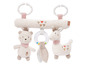 Ein Petits & Co Babymobile mit einem Bären und einem Lama.